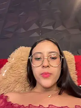 Chat +18 de Juanita-Diaz ao vivo