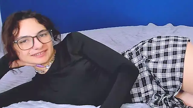 RIANA_SI élő XXX-chatje