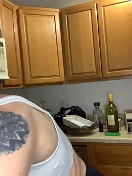 ThornsandHoney Chat XXX in diretta