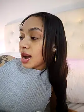 Leaberrry élő XXX-chatje