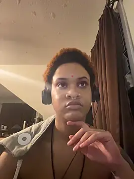 Živý XXX chat nickytheehawtie