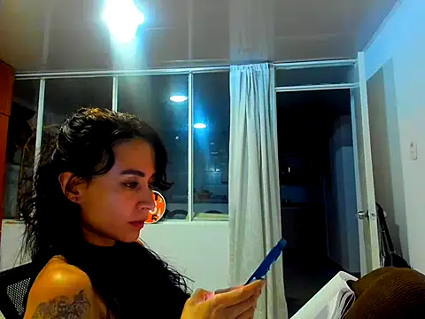 Eloissa_jones 现场XXX聊天