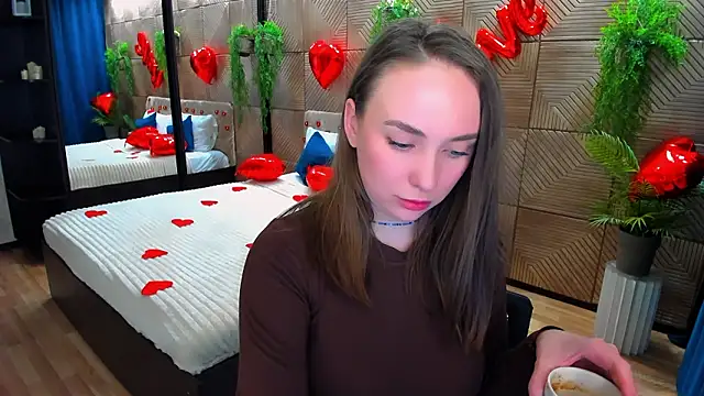 TrueReincarnation Adlı Modelin Canlı XXX Sohbeti