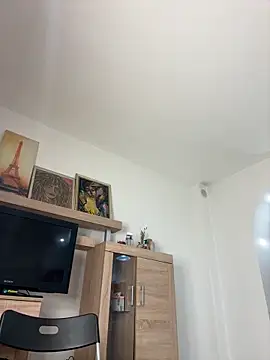 IrisBlues Chat XXX live