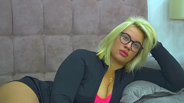 MariaNeumannのライブXXXチャット