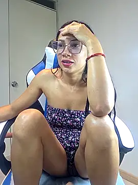 KittyKardy Chat XXX live