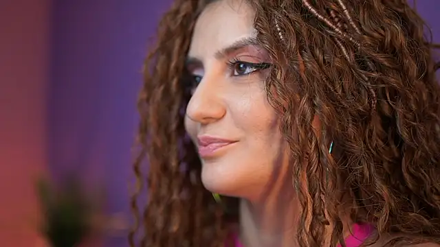دردشة SabrinaHope الجنسية المباشرة