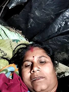 Hot_di97 Adlı Modelin Web Kamerası Şovu