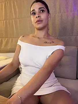 XXX chat uživo modela Leah_Honey26