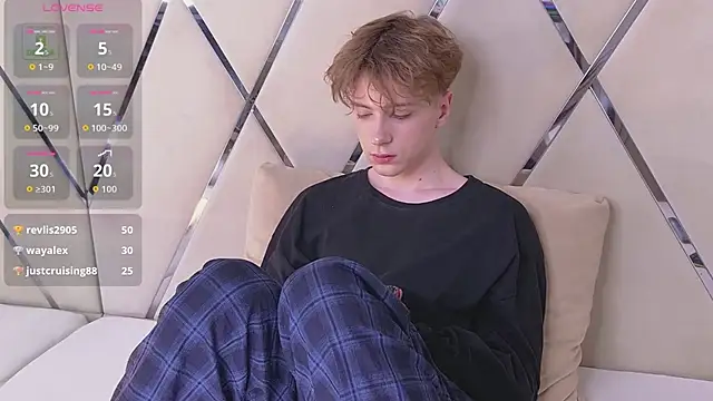 Paul_Holt élő XXX-chatje