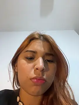 baddieasiantv 即時 XXX 聊天