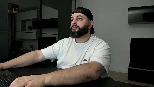 DravenPeak Live XXX-chat