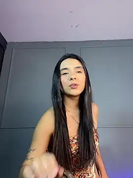 Онлайн чат XXX Zafira_Montiel