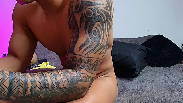 BrayaanFit Adlı Modelin Canlı XXX Sohbeti