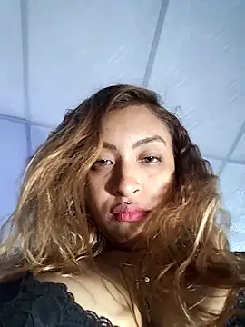 kiara_sex 网络视讯表演