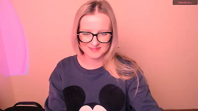 AnnePeach – Kamerová šou