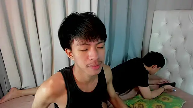 davincihugecock Pertunjukan Webcam