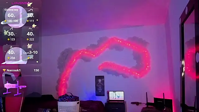 แชท XXX สดของ larah_uwu