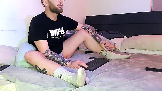 Masterjayb80 Chat XXX in diretta