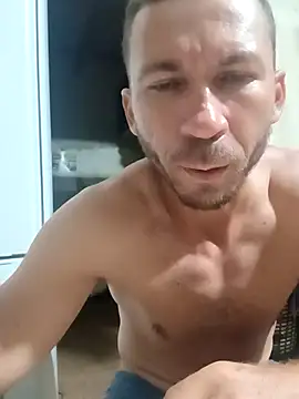 RobertoLuiz84のウェブカメラショー