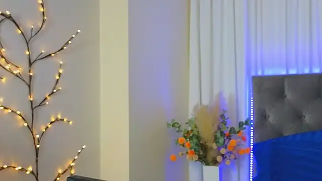 Ariana_Petite Chat XXX live