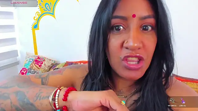 LadyNahir Live XXX-Chat