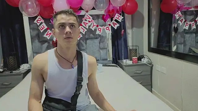 LeoMonnroe Webcam show