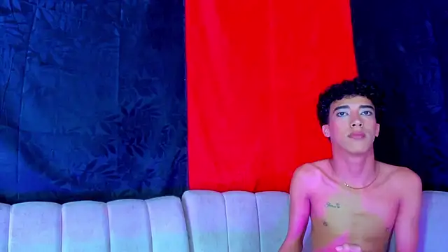 Pleasure_boys_hotのライブXXXチャット