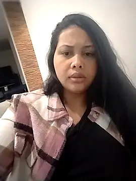 Alessandraa- – Naživo XXX chat