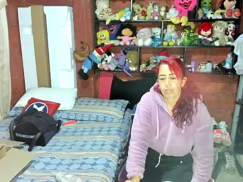 Pokazy przed kamerką – lunasexy25