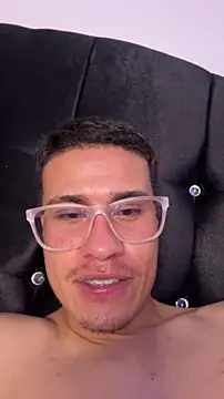 Latin_Paisa_Boy Live XXX Chat