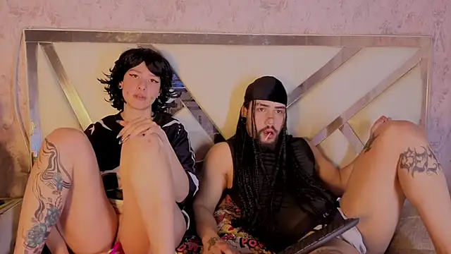 Chat +18 de Benny_and_Mark ao vivo