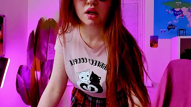 Chatroom XXX en direct de CarolGiggly