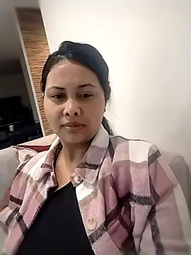 Alessandraa-'s Live XXX Chat