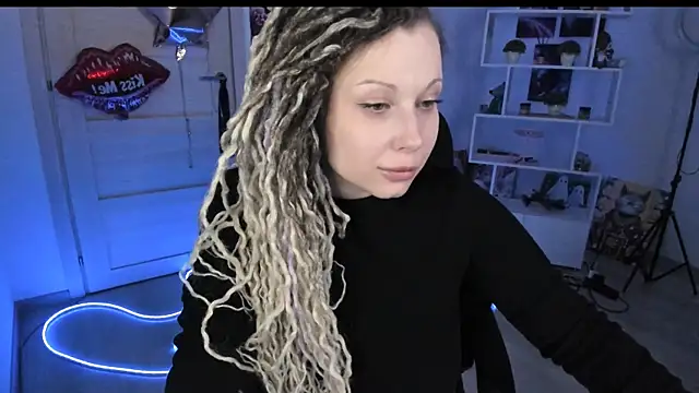 XXX chat uživo modela HoneySallyMoore