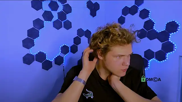 Chatroom XXX en direct de lucas_long_