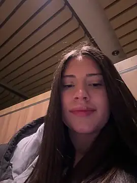 แชท XXX สดของ Isabella21_