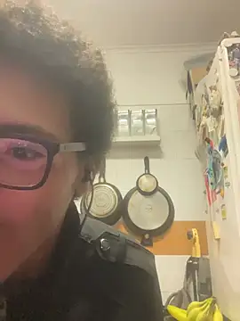 ELPikaPreta Pertunjukan Webcam