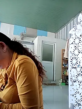 Ana-love2026: διαδικτυακό σόου στην κάμερα