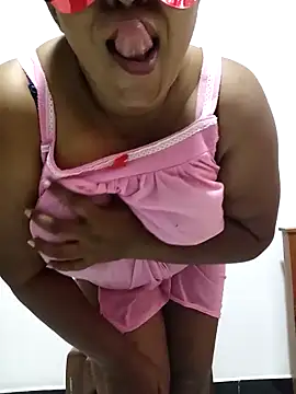 Pokazy przed kamerką – Dini_40