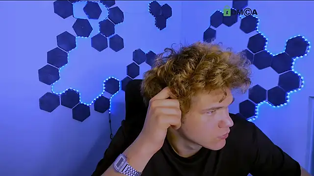 lucas_long_ – Naživo XXX chat