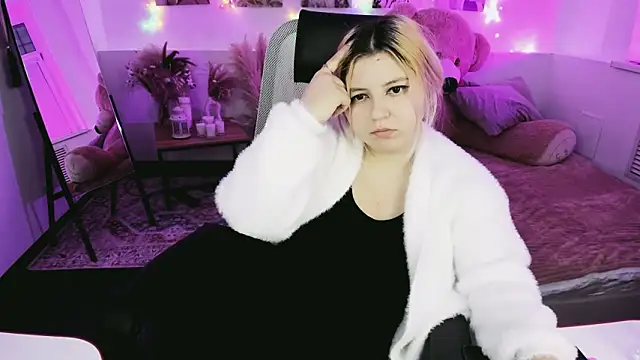 DiaAngell Adlı Modelin Canlı XXX Sohbeti