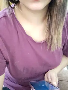 Tanha18 Adlı Modelin Canlı XXX Sohbeti