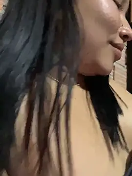 Vickybon Adlı Modelin Canlı XXX Sohbeti