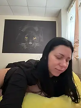 _Mila_Love Adlı Modelin Canlı XXX Sohbeti