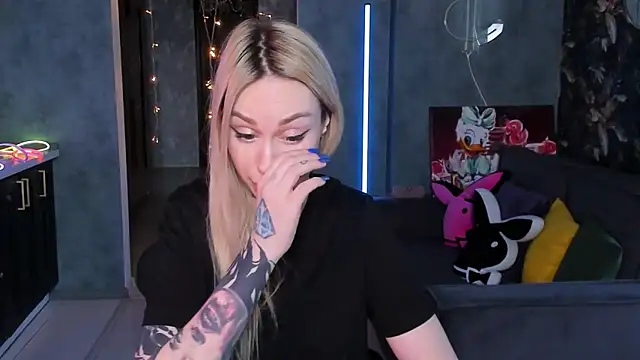 Blckmirrorr: απευθείας συνομιλία ΧΧΧ