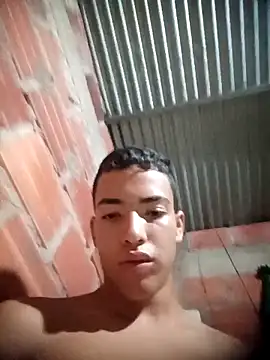 Big-DickHot: διαδικτυακό σόου στην κάμερα