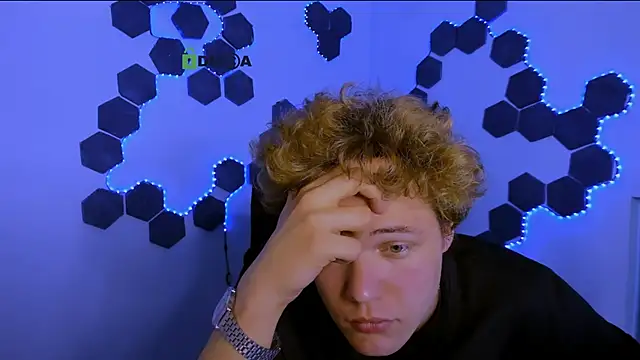 Вебкам-шоу lucas_long_