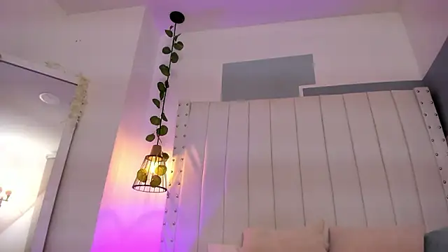 Chat +18 de hannah_gray ao vivo