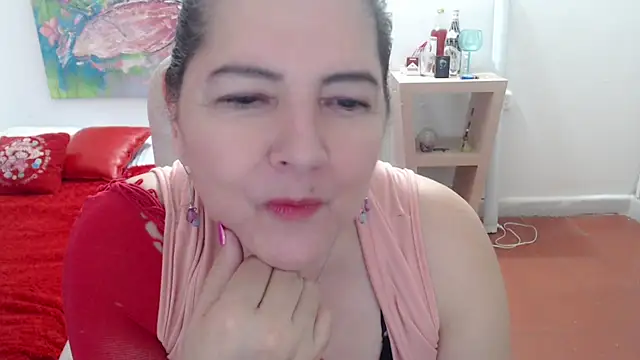 leonela_69: онлайн-секс-чат